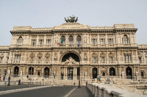 Corte suprema di cassazione